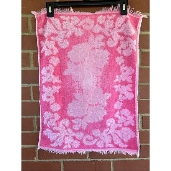 Vintage Handtowel - Picture 2 of 3